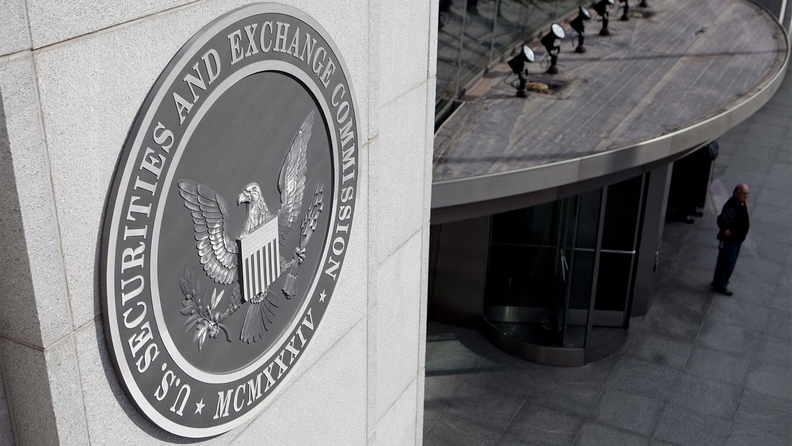 Industry groups sue SEC over private fund adviser rule | Crain Currency