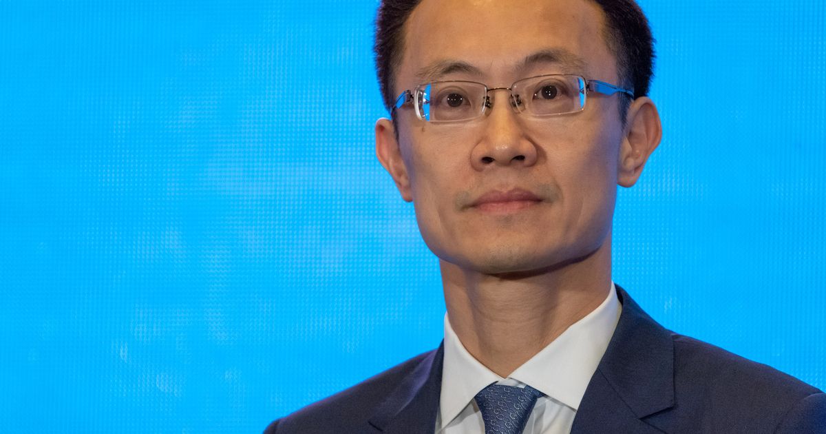 Lin to buy Miami Dolphins stake at $12.5 billion valuation | Crain Currency